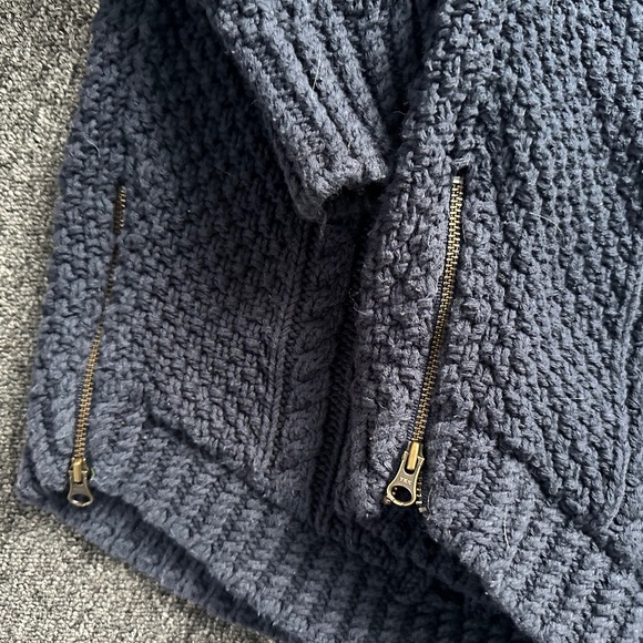 L.L.Bean Fisherman’s Sweater Tunic navy blue medium - Picture 2 of 3